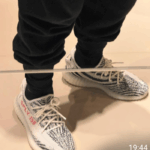 Avaliação de Yeezy Boost 350 V2 Zebra – Tênis Branco Unissex por João P.