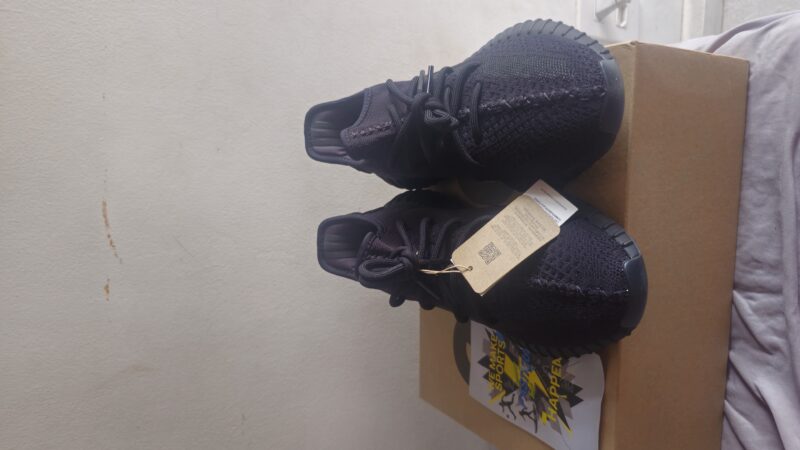 Yeezy Boost 350 V2 Onyx - imagem do produto