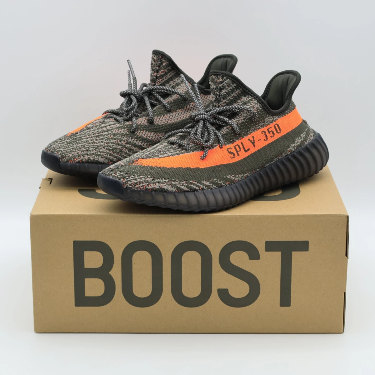 Yeezy Boost 350 V2 Carbon Beluga - caixa do produto