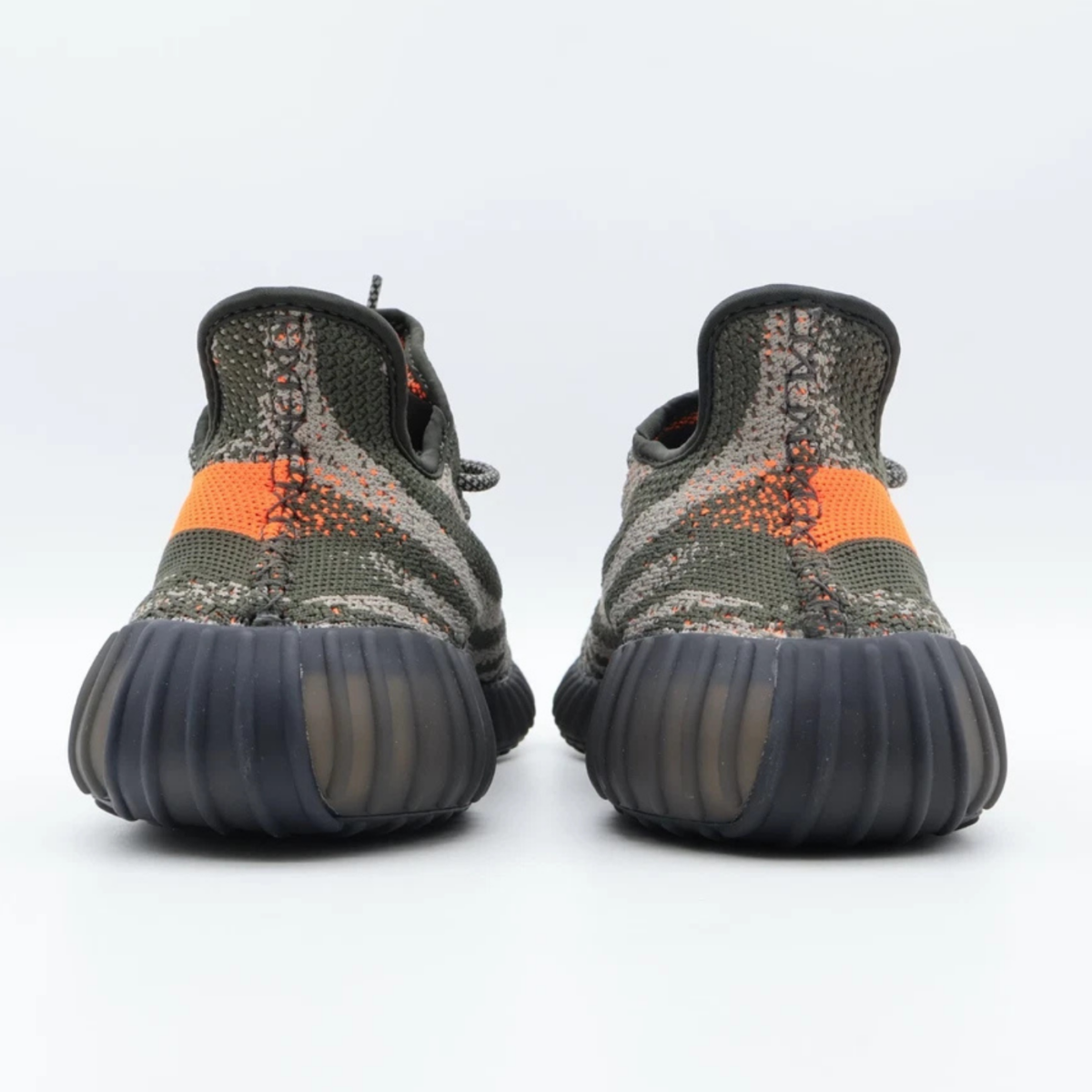 Yeezy Boost 350 V2 Carbon Beluga - vista traseira