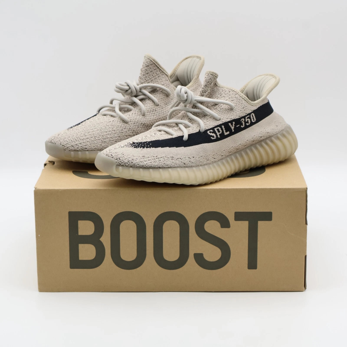 Yeezy Boost 350 V2 Slate - caixa do produto