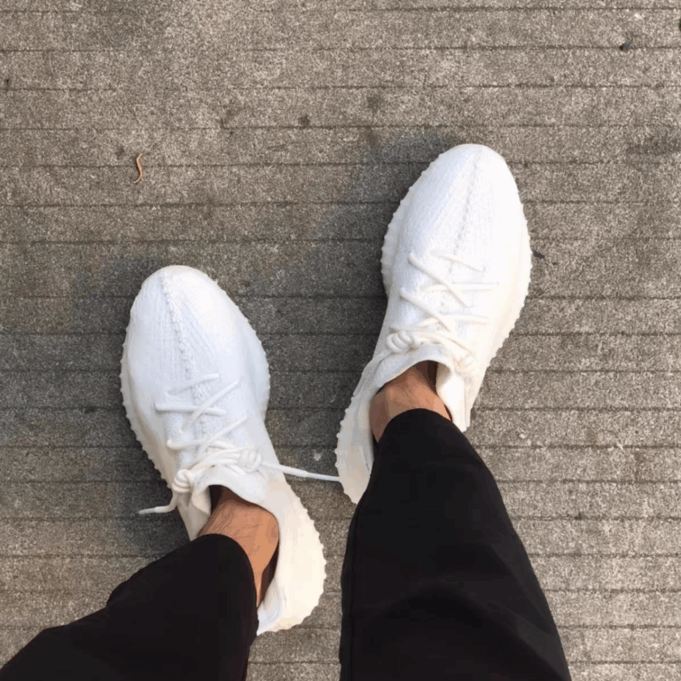 Avaliação de Yeezy Boost 350 V2 Cream White por Vinícius C.