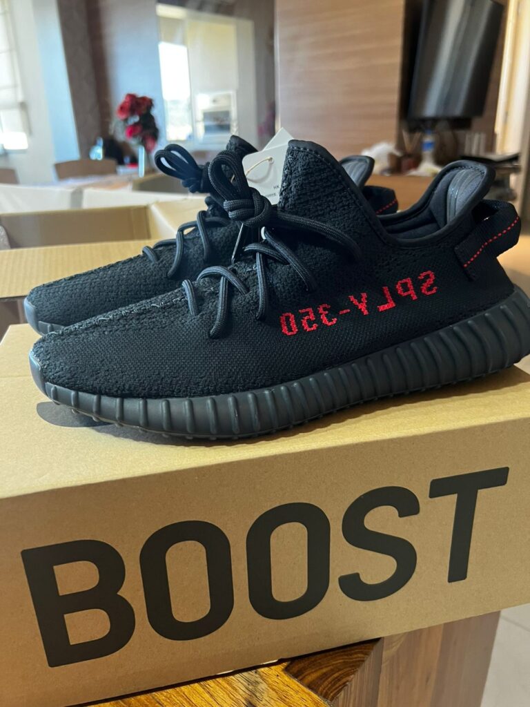 Avaliação de Yeezy Boost 350 V2 Bred por Anderson O.