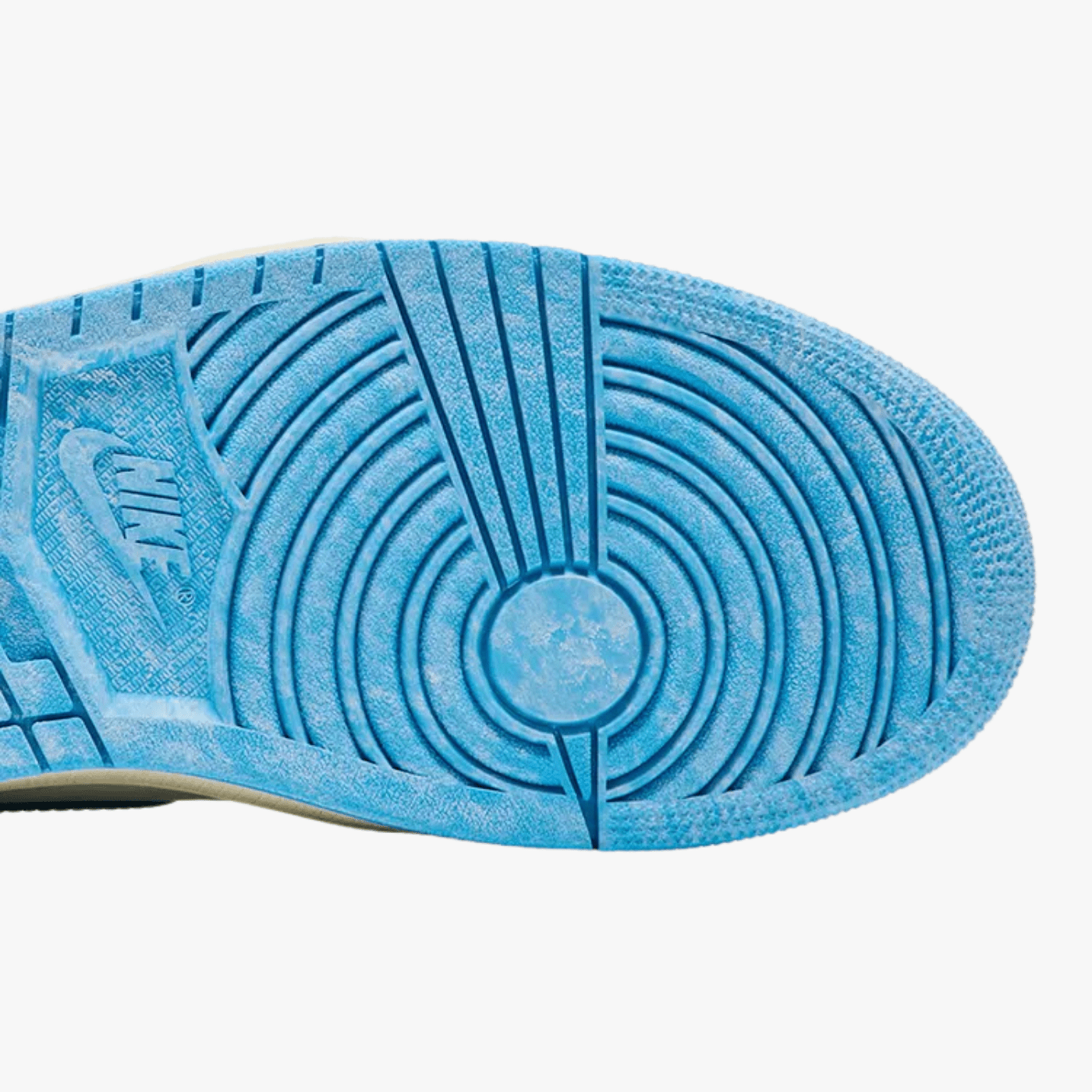AJ1 Retro High OG UNC Reimagined