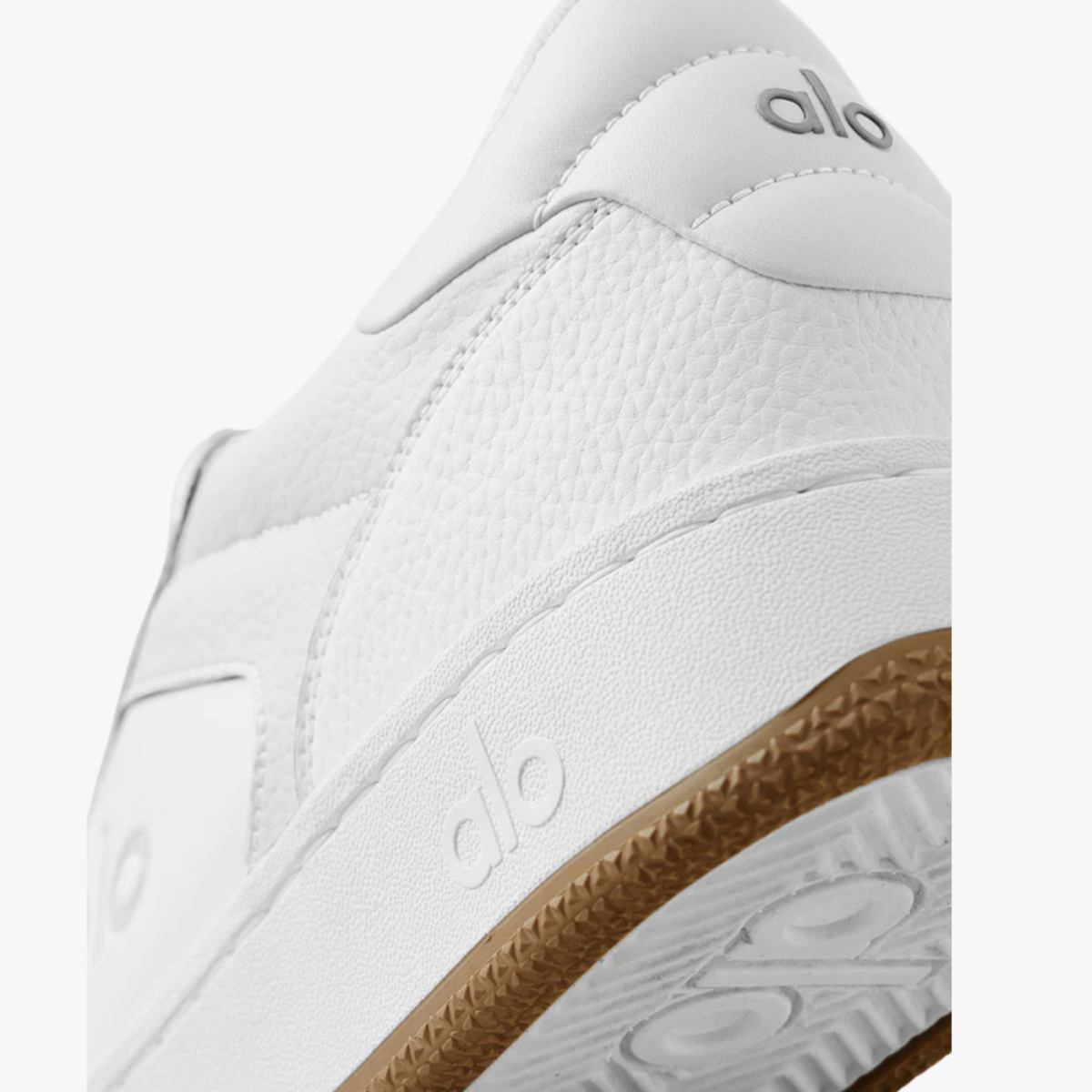 Alo Recovery Mode Natural White - vista traseira